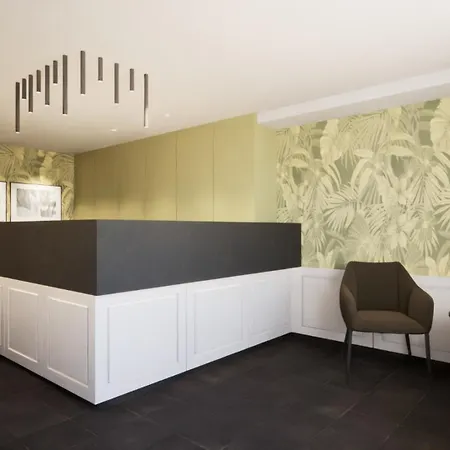Le Vieux Moulin Hotel 4*