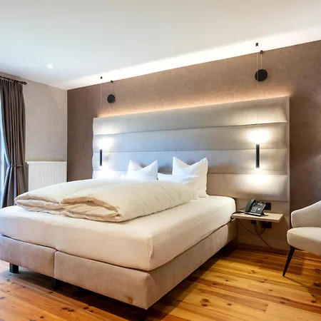 Le Vieux Moulin 4*
