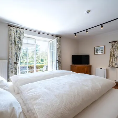 호텔 Le Vieux Moulin 4*