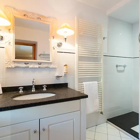 Le Vieux Moulin 4* Wévercé