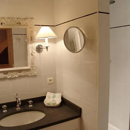 Hotel Le Vieux Moulin 4*